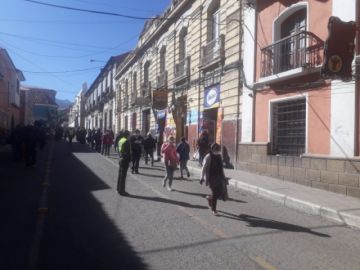 Permanecen en sus puestos de manera diaria.