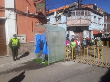 Permanecen en sus puestos de manera diaria.