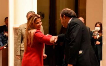 Navajas es destituido y asume Eidy Roca como Ministra de Salud