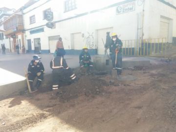 Los trabajos se realizan en esta calle del centro citadino.