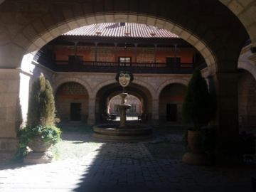 El repositorio cultural conserva tesoros de la historia americana.