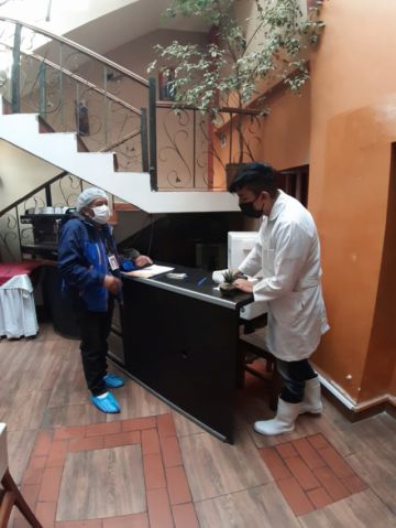 Inspección a establecimientos de comida. FOTO SALUD AMBIENTAL SEDES