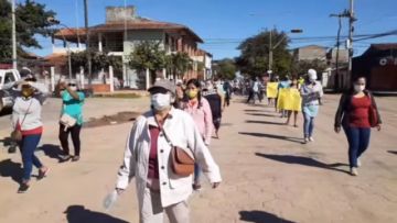 Una vecina en Beni: "la gente se está muriendo en los barrios"
