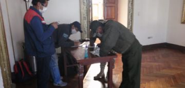 Antes del inicio de la reunión.
