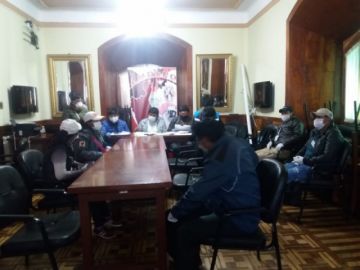 La directiva de Amdepo instaló el primer piquete.