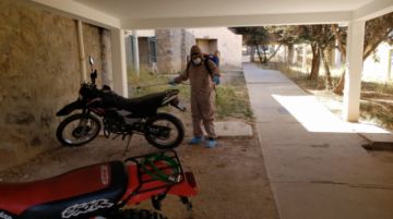 El Sedes desinfecta el hospital Bracamonte. FOTO SEDES