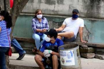 Honduras cumple tres meses de pandemia con avalancha de muertos y contagios 