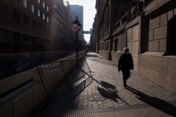 Chile cumple 100 días de pandemia con virus en expansión pese a cuarentena