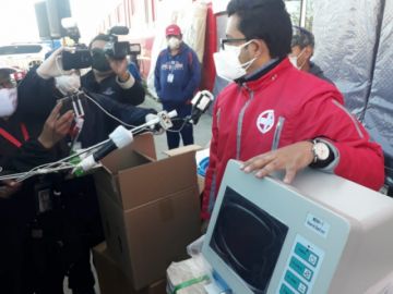 Entrega de equipamiento por parte del Ministerio de Salud.