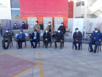 Entrega de equipamiento por parte del Ministerio de Salud.