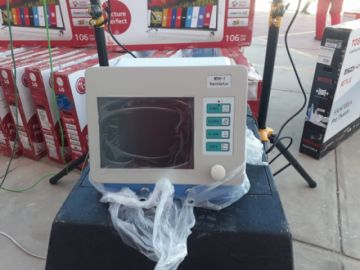 Entrega de equipamiento por parte del Ministerio de Salud.