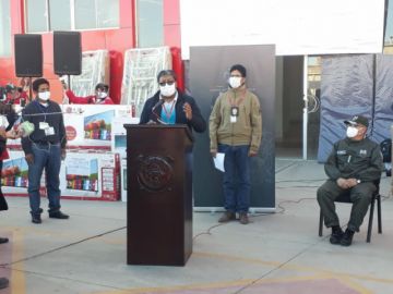 Entrega de equipamiento por parte del Ministerio de Salud.