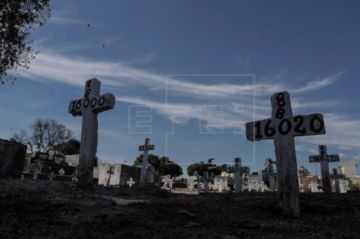 Latinoamérica supera los 100.000 muertos por COVID y la OMS pide más alerta