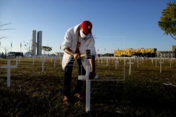 Brasil supera los 1.000 fallecidos diarios por quinto día consecutivo