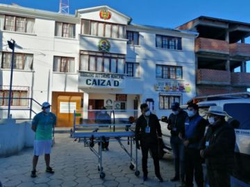 La familia entregó el aporte en el municipio. FOTOS FAMILIA  ARISPE PONCE
