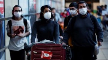 La "mísera leve mejoría" de Chile esconde más casos activos de los reportados