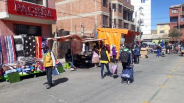 Así atiende la feria popular en Potosí