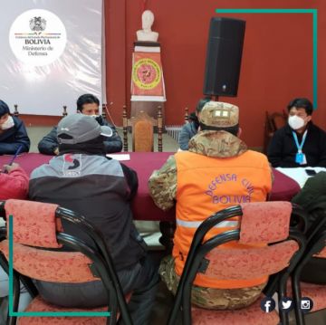 Instalación de las mesas de trabajo en el Colegio Médico de Potosí. FOTO: MINISTERIO DE DEFENSA