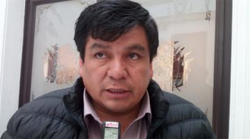 Senador Omar Aguilar es internado en un hospital tras complicaciones de salud