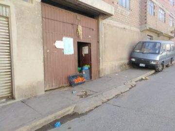 Venden productos de todo tipo en domingo.