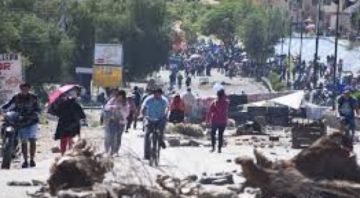 El bloqueo de caminos deja una pérdida de Bs 700 millones en el país