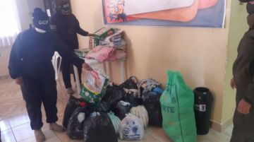 Entregaron ayuda a la mamá adolescente. FOTO GACIP
