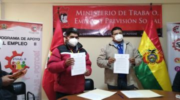 De la firma de convenios participaron representantes de diferentes entes colegiados.