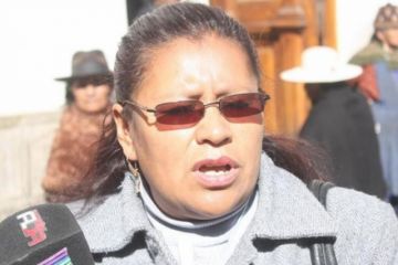 Imágenes de archivo de Virginia Vela, cuando fue concejala, y dirigente de la feria.