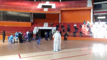 Seis coliseos en la ciudad fueron habilitados para esta tarea.