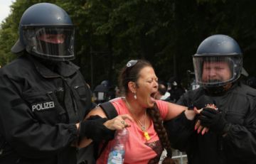 La OMS pide a los gobiernos dialogar con los "anticorona"