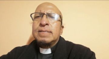 El padre Miguel Albino reflexiona sobre la ley y el hombre