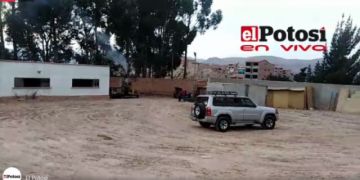 Inicia la cremación de cuerpos en el horno crematorio móvil