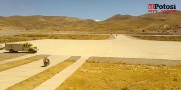 Realizan la inspección a las obras del aeropuerto para Potosí