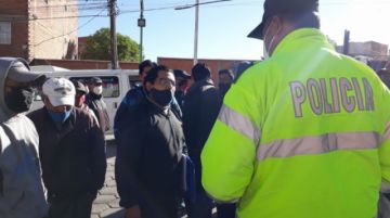El bloqueo es en una de las avenida más transitadas.