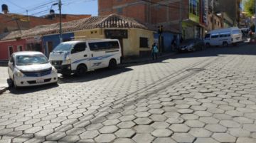 El bloqueo es en una de las avenida más transitadas.