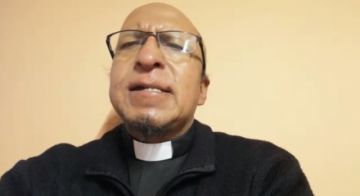 El padre Miguel Albino habla de la parábola del banquete de bodas