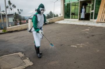 Según  estudio, el coronavirus puede sobrevivir hasta 28 días en algunas superficies