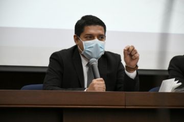 Ministro dice que, si el MAS pierde, "va a salir a matar más gente"