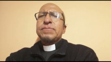 El padre Miguel Albino habla de la humanidad de Dios