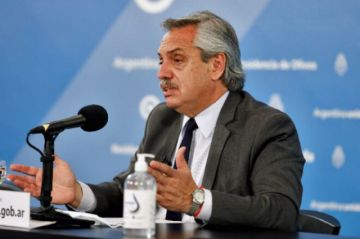 Argentina aspira a iniciar vacunación contra covid-19 hacia fin de año