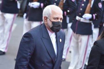 Delegaciones y organizaciones llegan para el acto de posesión de Arce.