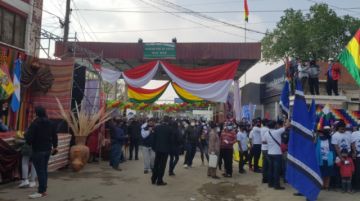 Así está Villazón a la espera de la llegada de Morales.