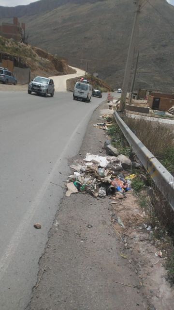 Realizaron la limpieza de los accesos de Oruro a Potosí