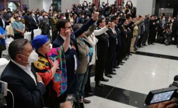 Luis Arce posesiona a su Gabinete con 16 ministros