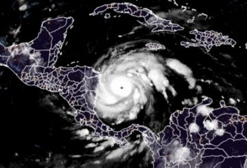 Iota se convierte en huracán categoría 5 y siembra terror en Centroamérica