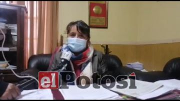 Concejo analiza solicitud de René Navarro al cargo de concejal titular