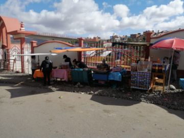 La población espera en el Parque Recreacional Potosí