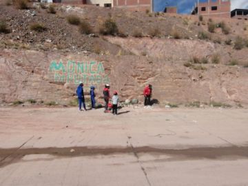 La población espera en el Parque Recreacional Potosí