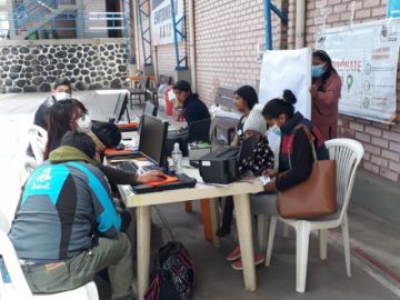 No se registran filas hasta antes de mediodía.