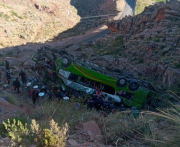 El motorizado se embarrancó. GENTILEZA